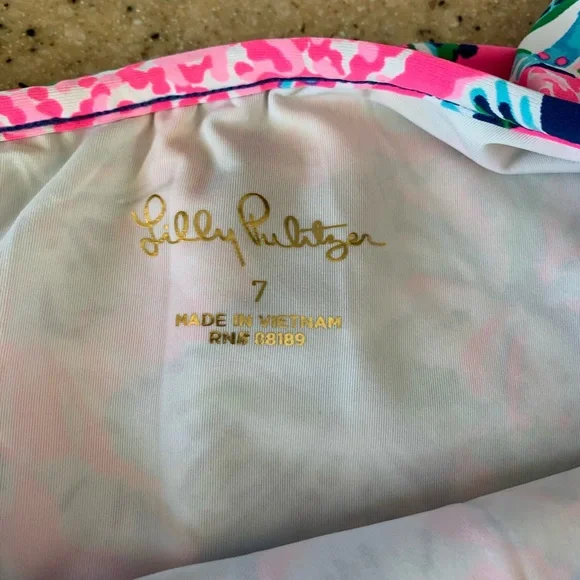 Lilly Pulitzer Girls Zita swimsuit Size 7 - Picture 2 of 6